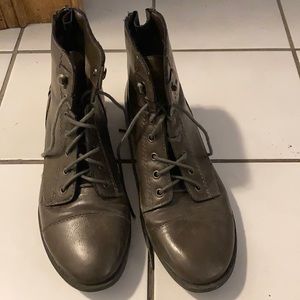 GH Bass leather boots